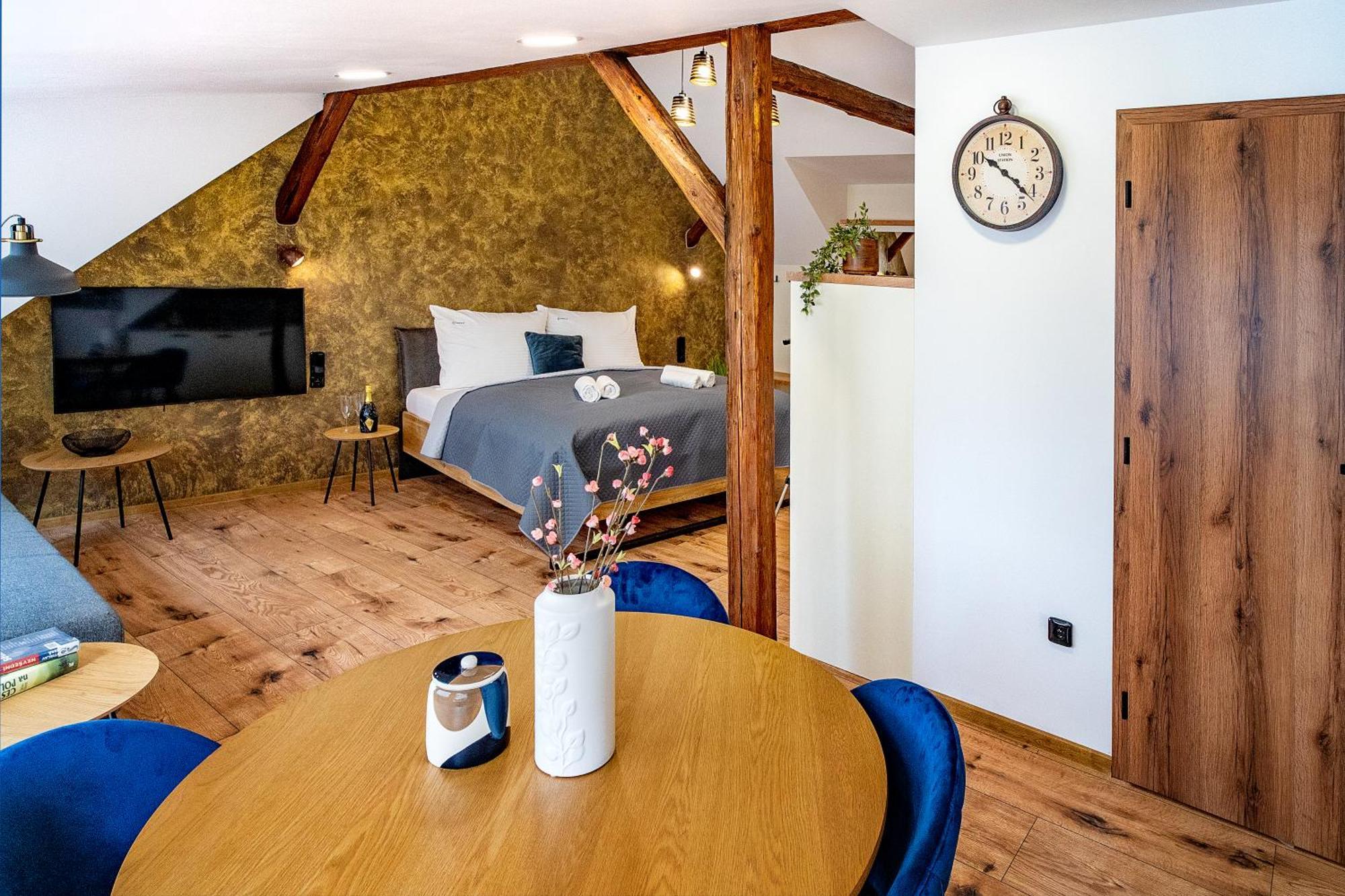 Hotel Smrz Sepekov Eksteriør bilde